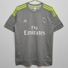 Camiseta retro visitante del Real Madrid 2015-2016