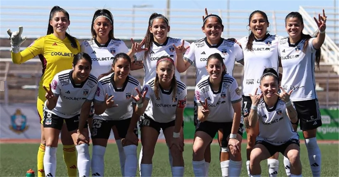 Colo-Colo Soccer Jersey